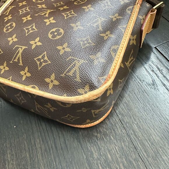 Louis Vuitton Bosphore Messenger PM Crossbody Bag monogram - Picture 7 of 15